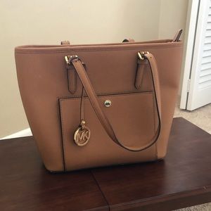 Michael Kors Jet Set Travel Small